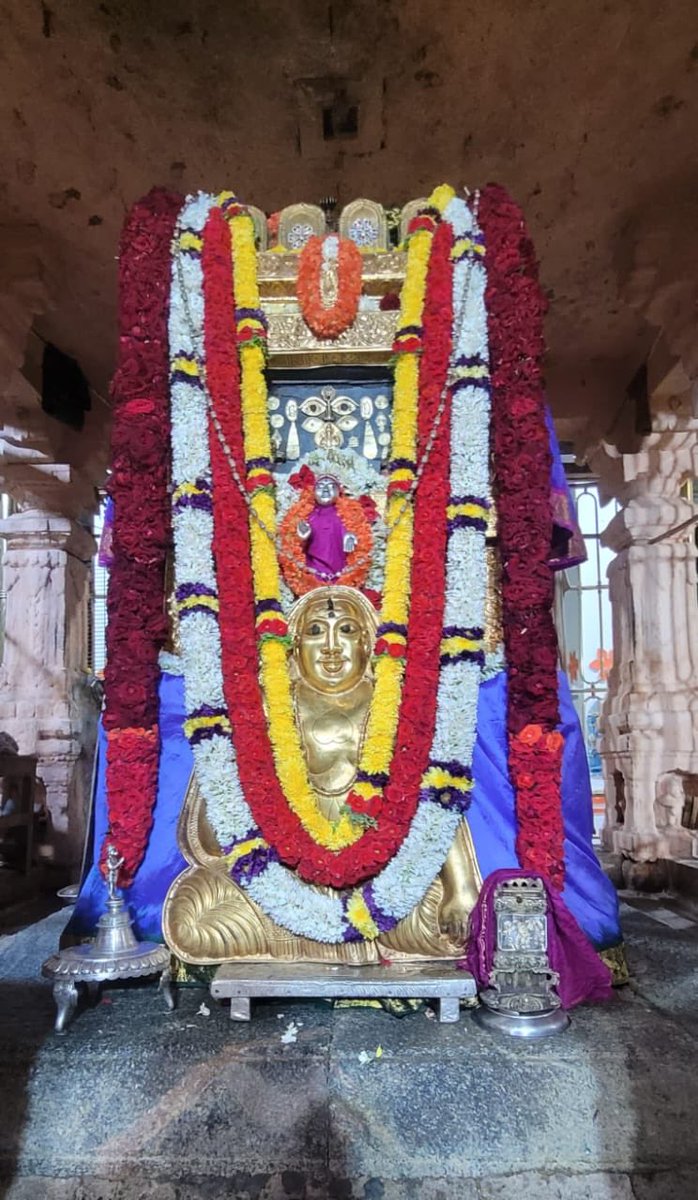 vijayendrajoshi's tweet photo. Sri Raghavendra Teerthara Moolabrindavana 🙏🏻

Sri Vadeendra Teerthara Moolabrindavana 🙏🏻 https://t.co/zu6RmkoBsG