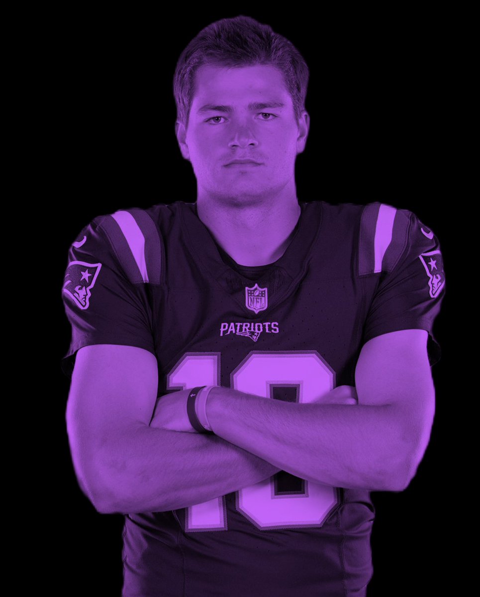 Homulove11's tweet photo. @drakemayeloverr Purple Drake Maye https://t.co/kVCdvtWBkp