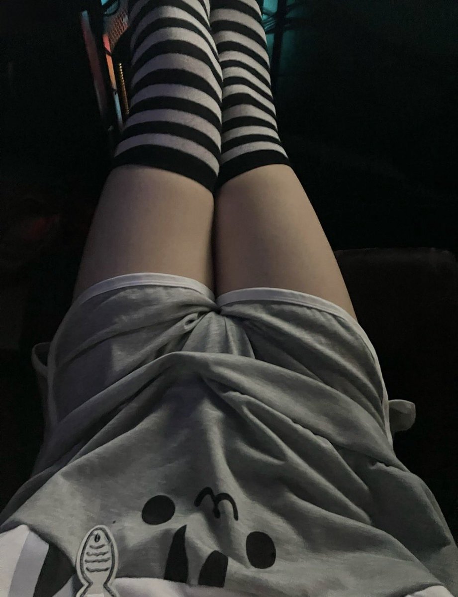 NatDaFemboy's tweet photo. Eepy kitty spoils you with a nighttime fit pic >w< https://t.co/TQ7J7K06yt