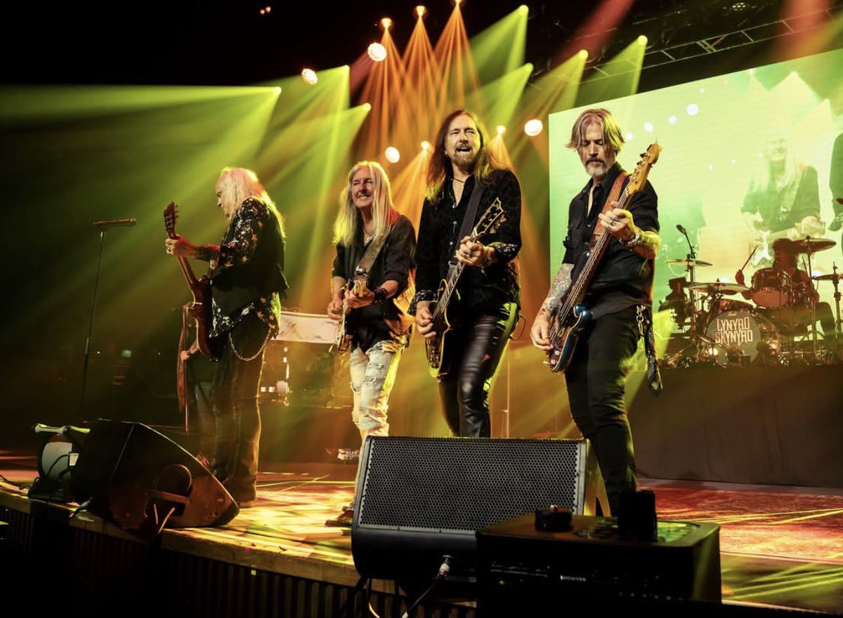 Johnnyvanzantzd's tweet photo. These boys don't show up to play around. Double Trouble Double Vision is THE show of the summer. Lock in your seats at https://t.co/h0d7EWlDQS https://t.co/tiKDWYYEbe