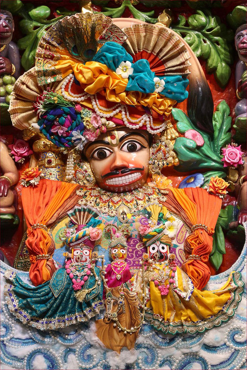 kashtbhanjandev's tweet photo. Darshan :16-07-2026
"जय जगन्नाथ!"
जगन्नाथ स्वामी नयनपथगामी भवतु मे ॥
અષાઢી બીજ- રથયાત્રાના પાવન પર્વે 
શ્રીકષ્ટભંજનદેને જગન્નાથજી થીમ આધારિત અલૌકિક શણગાર !
Shri kashtbhanjandev hanumanji Maharaj Salangpur dham.
https://t.co/tteV5KhUvC
https://t.co/zgOd7Pu4DO
#salangpurdham https://t.co/QQX5VT5srM