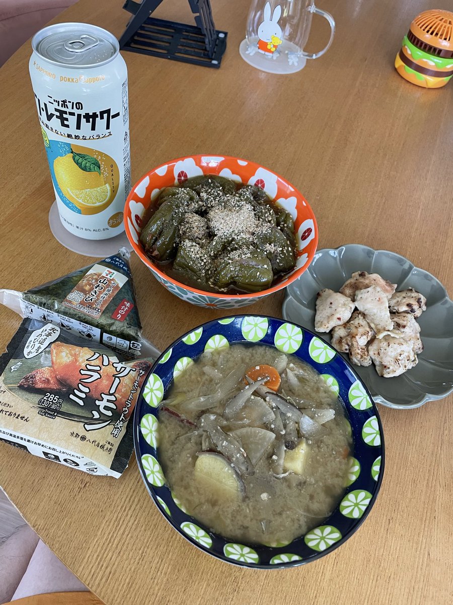 kecau5's tweet photo. みんなお仕事頑張って！！

私は午前中お仕事しました！
今日は暑いのでもう呑みます！

お疲れした👍

カンパーーーイ🍺✨ https://t.co/9w554IOj7l