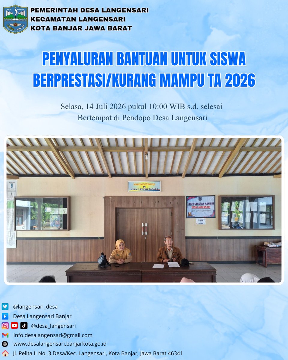 langensari_desa's tweet photo. Penyerahan Bantuan diberikan oleh kepala Desa Langensari Ibu Yanti secara simbolis. Bantuan yang diberikan berupa perlengkapan sekolah kepada 12 orang siswa/siswi berprestasi atau kurang mampu. https://t.co/Ll9r6s7NIn