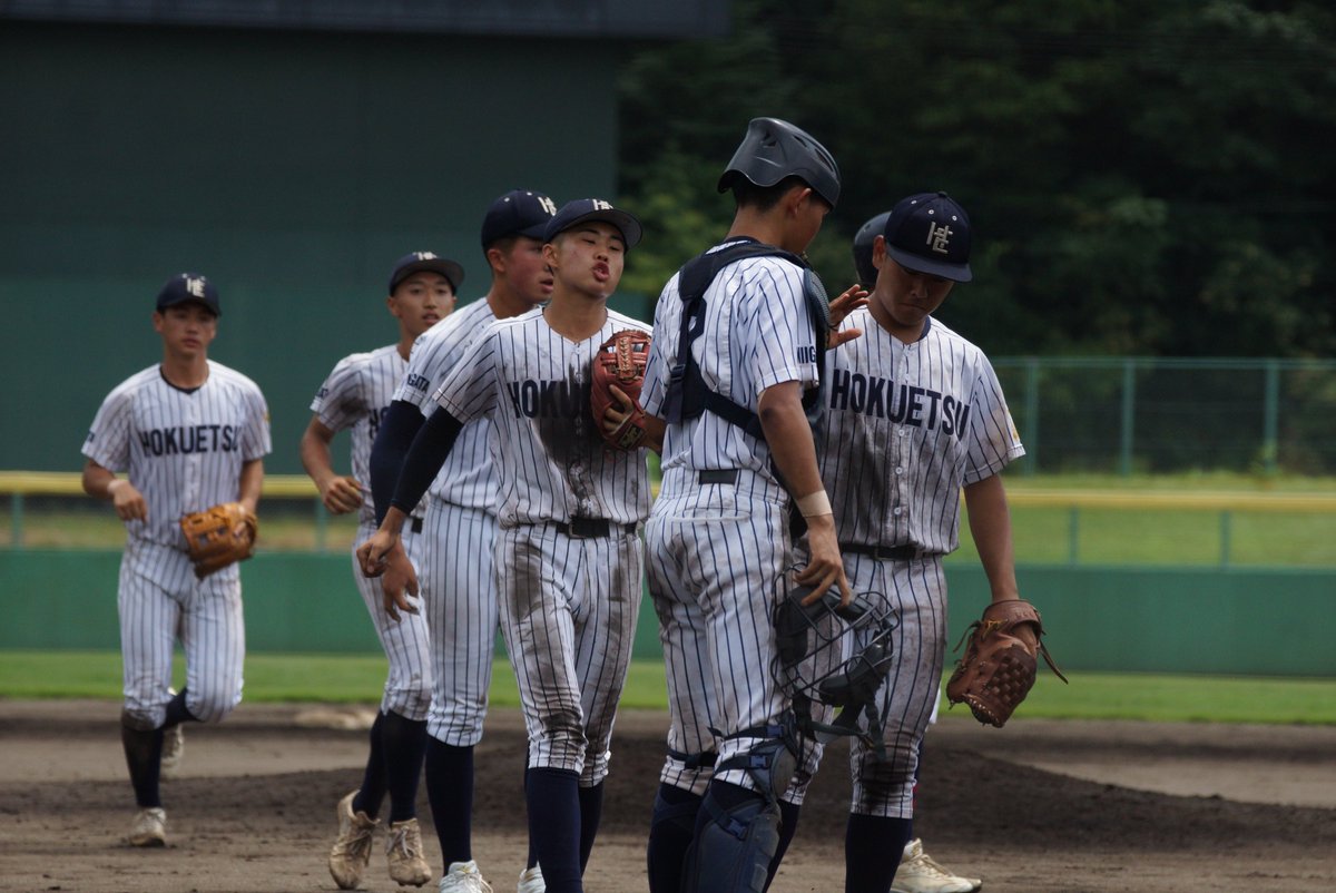 niigatayakyu's tweet photo. 【高校野球】夏新潟３回戦＠五十公野①
終了、北越７－０新潟県央工（７回コールド）
北越 022 110 1=7
県央 000 000 0=0
→北越が第５シードの新潟県央工を破り４回戦へ

各地の状況→
https://t.co/BelcuBWT1c https://t.co/qi6sdQXm7a