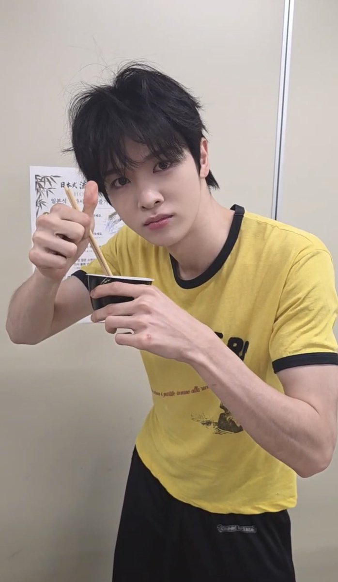 kumosungs's tweet photo. แบบใหม่มาก มนต์หยุดเส้น 5555555555555 ซองชานมานน่ารักโคสสสสอะ ㅠㅠㅠㅠㅠㅠ https://t.co/RBEJqx0YUl