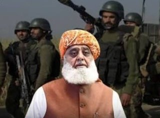 nkarim22's tweet photo. سیاسی جنرلوں اور مولانا فضل الرحمن کی لڑائی میں ہم سیاسی جنرلوں کے ساتھ ہیں ..... ہیں تو دونوں برے ہیں .... دو برائی میں سے ایک برائی کو چننا ہو تو ....سیاسی آمر سے فوجی آمر اچھا ہے.....بات ختم ! .... ن لیگ اور پیپلز پارٹی بھی مولانا فضل الرحمن جیسے ہی ہیں !
@OfficialDGISPR https://t.co/vacRKGVxce