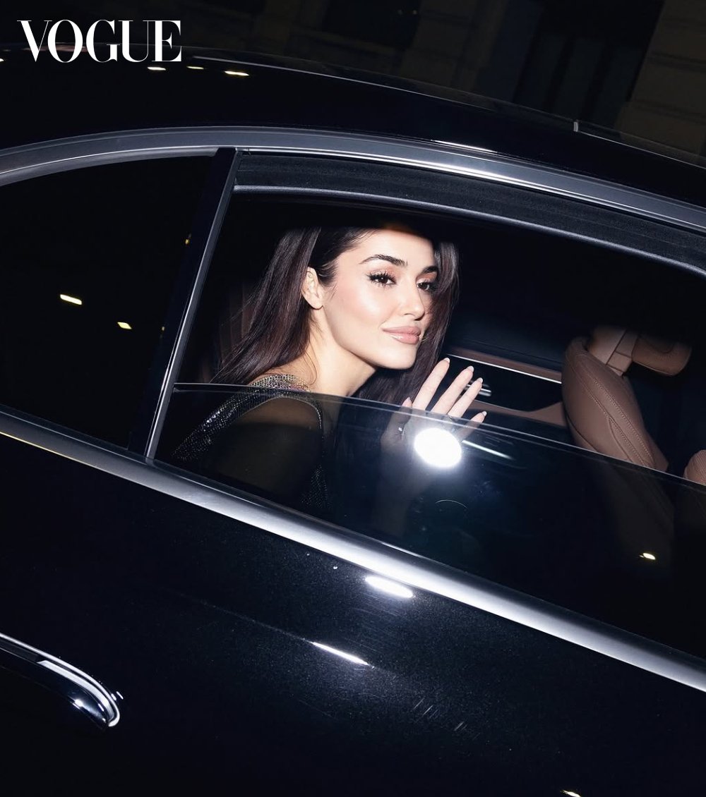 RPVogueMag's tweet photo. © #VogueMagRP › 𝗢𝗳𝗳𝗶𝗰𝗶𝗮𝗹 𝗪𝗲𝗯𝘀𝗶𝘁𝗲.
𝖢𝗂𝖾𝗅𝗈 𝖦ü𝗇𝖾𝗇ç (@silkhaunte) is seen arriving at Okairy’s LA birthday party wearing 𝗩𝗲𝗿𝘀𝗮𝗰𝗲. 🪩 https://t.co/sLDTJx9Xau