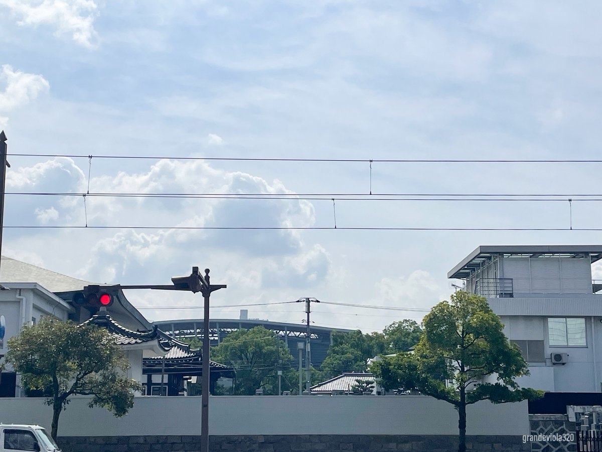 grandeviola12's tweet photo. 朝エディオンピースウイング広島！❷

ちらっと見えるスタジアム最高💜

#写真じゃうまくつたわらない
#ユアーズ廣瀬北店近く https://t.co/hvGRpHCkSS