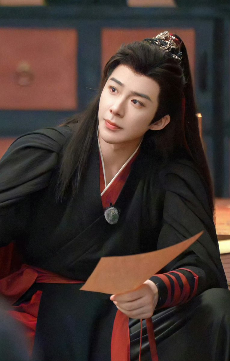 LYNThailandFC's tweet photo. " ’นิ่งหย่วนโจว’ บทบาทนี้เป็นตัวละครที่ผมชอบมาก ๆ ความรักที่ผมมีต่อเขาคือเกินคำบรรยายใดๆ”  
//หลิวอวี่หนิง//

“宁远舟这个角色是我非常喜欢的角色。我对他的喜爱就是无以言表。”
—刘宇宁—
💛🌻
#หลิวอวี่หนิง #LiuYuning  #刘宇宁 
#ข้ามภูผาหาญท้าลิขิตรัก #นิ่งหย่วนโจว 
#一念关山 #刘宇宁语录 #宁言宁语
