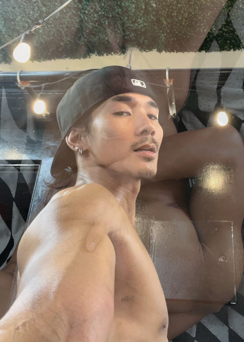edrxclxmxr's tweet photo. I guess I’ll post pole now ￼ https://t.co/B21kUKFy9z