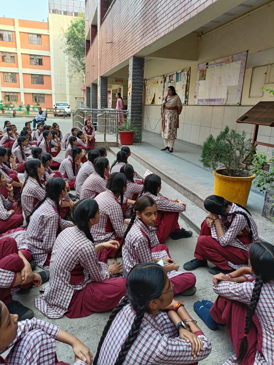 heenumahajan's tweet photo. Raising Awareness Among Children About the Child Protection Act @hdmalhotra @siddharthanbjp https://t.co/UUeykiiubO