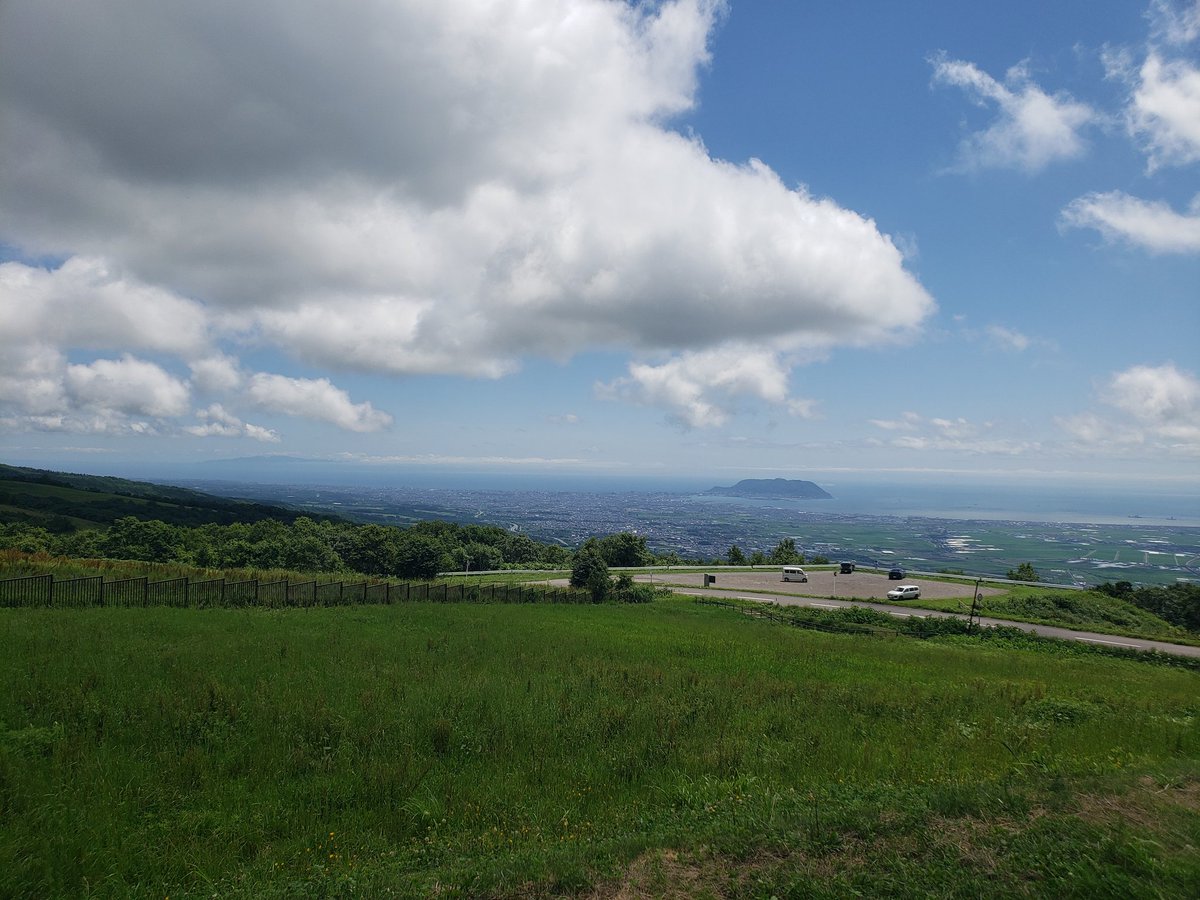 et_tu_'s tweet photo. 天気良いから函館から青森までよく見える https://t.co/QaR2pWHEpd