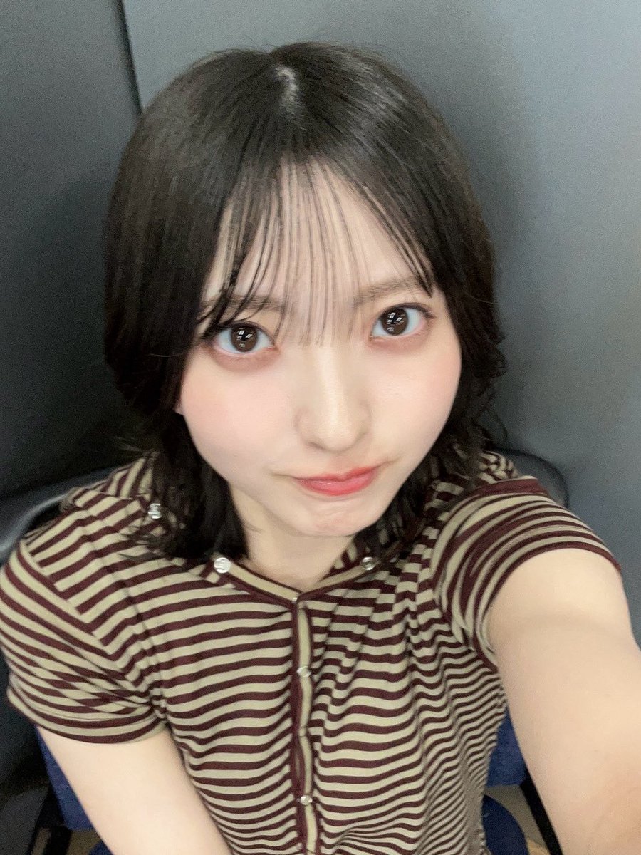 Sukewan_S46's tweet photo. あ、完売したんだー！！
おめでとう桃ちゃん！！
たくさんの人と話せるね〜 https://t.co/Rl7POQTmk8