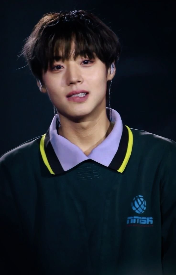 jjeom07's tweet photo. 박지훈 저 날 ㅈㄴ 이뻤는데 https://t.co/DlpPekEpWn