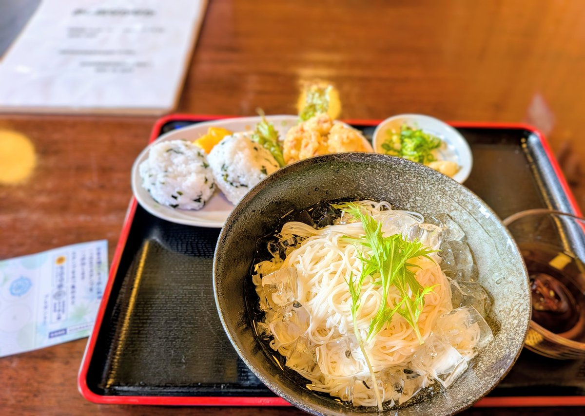 redstar14's tweet photo. @tenobesomen 
今年も「なかなか」さん。
めん増量でそうめん定食をいただきました。美味しかったー！
ご馳走さまでした。
【B】特産品詰め合わせ希望
#南島原そうめん鉢2026 https://t.co/CwiFMFpUlQ