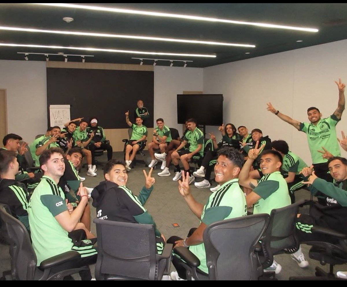 J4KESWEET's tweet photo. Mi baile inolvidable de este verano de 2026 fue la selección Mexicana y el concierto de ENHYPEN en México https://t.co/aK1LsQX9zZ