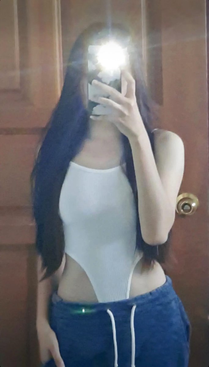 seiravy's tweet photo. dulu masi kurus anjay https://t.co/j2tR0chGY3
