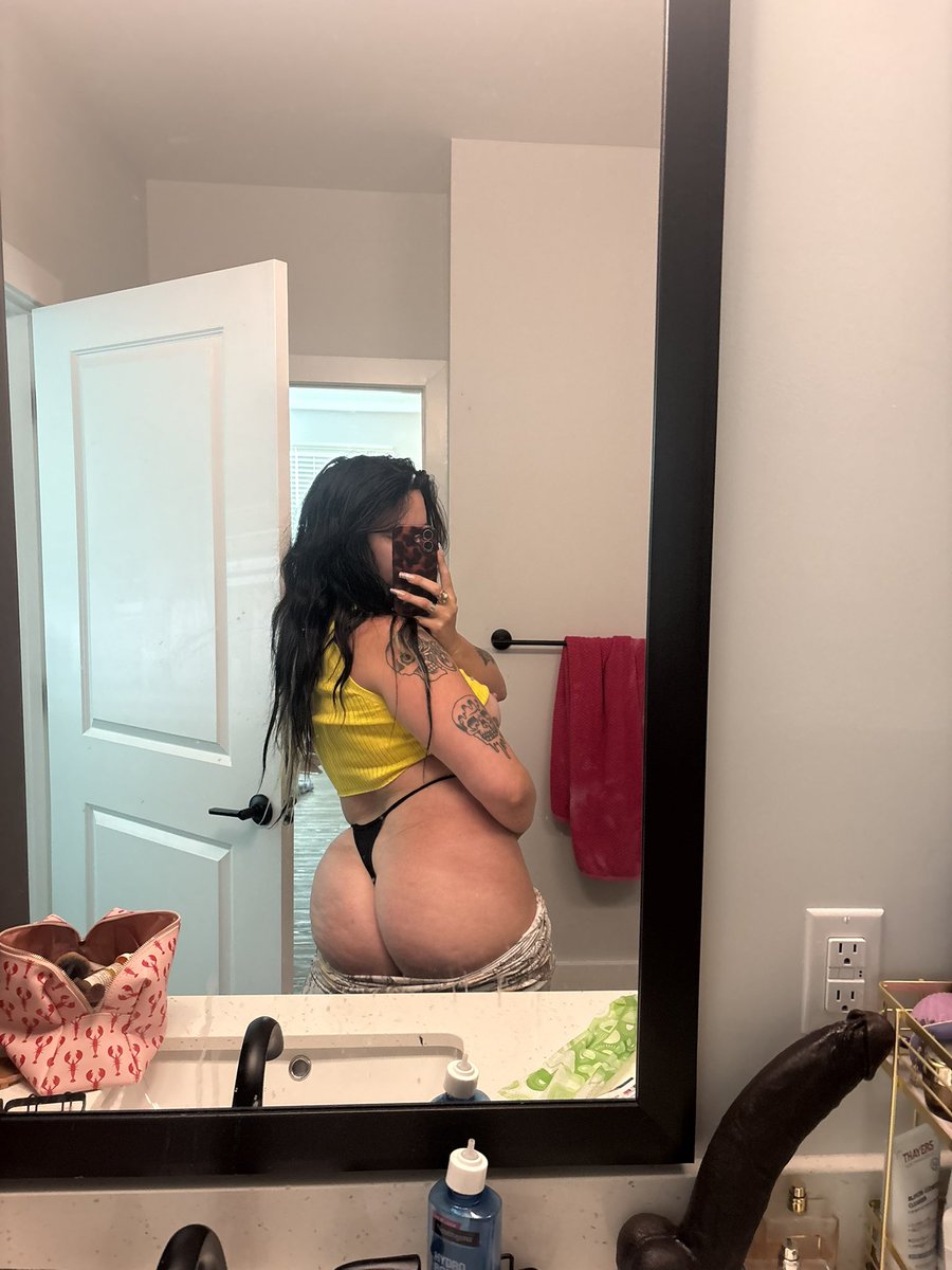 OplusJx's tweet photo. Getting waxed tomorrow… letting you #cucks have a TINY say for your TINY little dicks. full pussy wax or landing strip!? Let me know in the comments… results will be posted Friday.. stay tuned. #BLACKED #needBBC #bbccuckold #bbcSLUT #BCCWHORE #cucked #bnwo #wbbd 👀💦💦💦💦 https://t.co/1JInIyO755