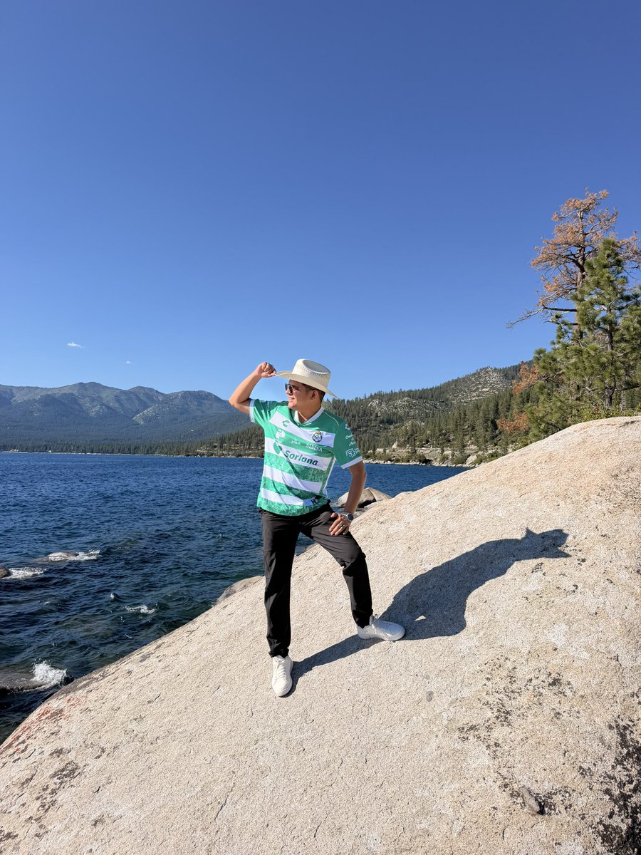 Aaronn_Nieto's tweet photo. Santos from Lake Tahoe @ClubSantos 💚 https://t.co/Zj8rqDiyFU