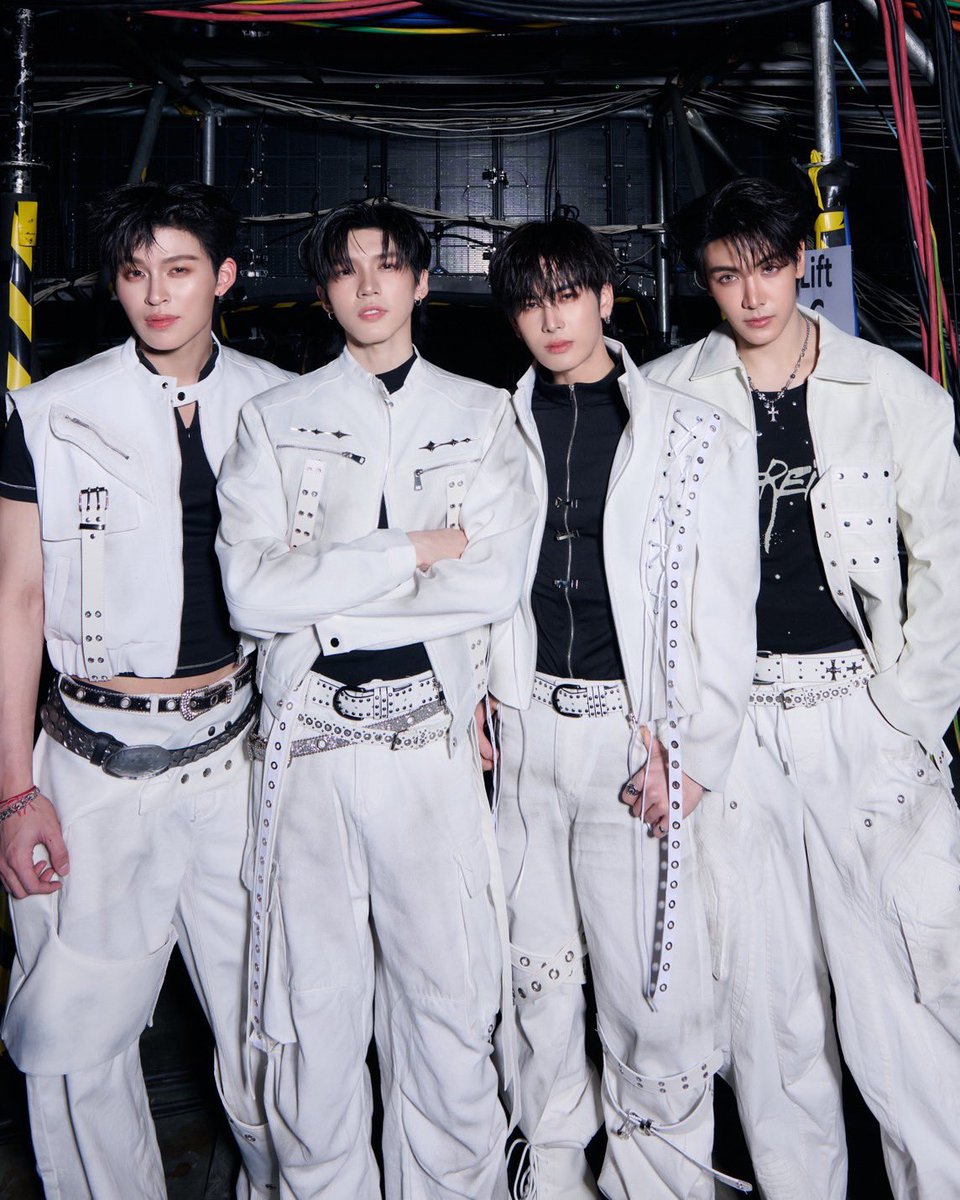 mintmag_th's tweet photo. เจอกันปารีส! #JASPER เตรียมบินลัดฟ้าสู่ปารีสเพื่อร่วมงาน  The A Festival 2026 ถือเป็นศิลปินคนแรกที่ถูกประกาศจากไลน์อัพ โดยจะแสดงในวันที่ 25 ตุลาคมนี้ รอติดตามการแสดงของพวกเขาที่ยุโรปเป็นครั้งแรกได้เลย💚

➡️อ่านต่อ https://t.co/wWqS3Nn46h

#MintNews https://t.co/zNv6RZNpBN
