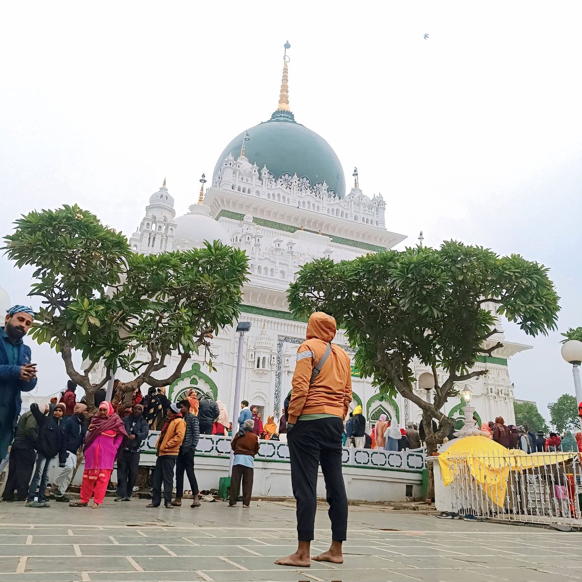 tipusultan_g2l's tweet photo. 125th URS MUBARAK
HAJI WARIS ALI SHAH
#warispak #dewasharif #hajiwarisalishah #explore #dargah https://t.co/n9KvfsOSFH