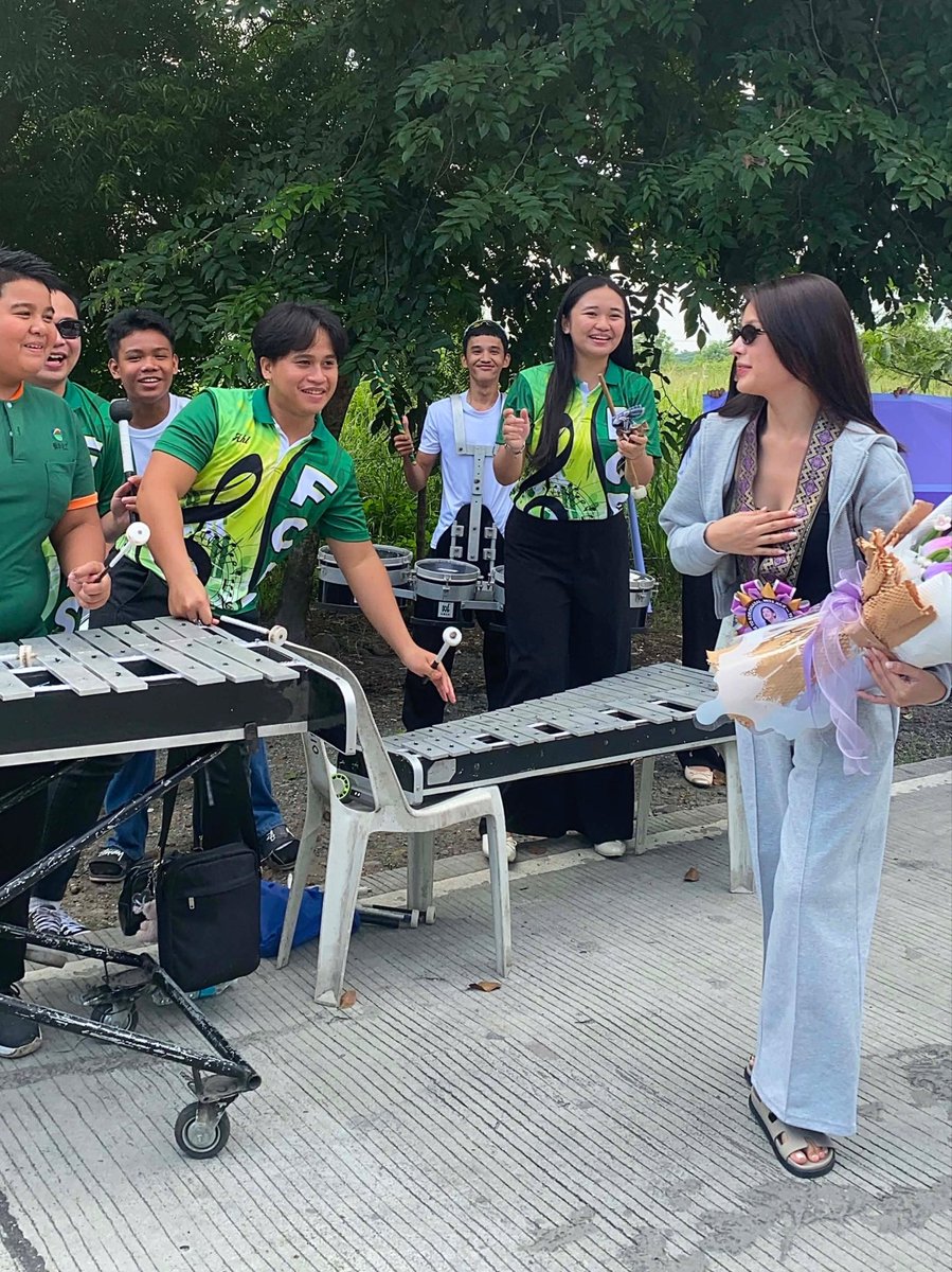 kykyszzz's tweet photo. Gets ko sila hay nakakatulala talaga https://t.co/C1GfL6vZXY