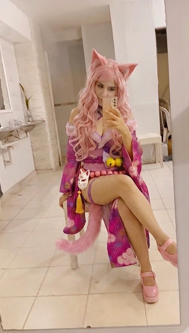 1LilyPrincess's tweet photo. Reapareci...solo para subir (? Mi cosplay de mi vtuber, ahora tienen irl de su furra
*c desaparece de nuevo*
#vtubers #VTuberCommunity #vtuberespañol https://t.co/OXTpADhaUG