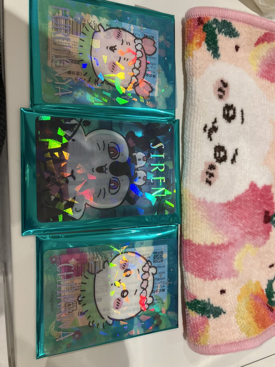 yuisunn's tweet photo. 映画ちいかわ　交換
海辺のキラキラクリアカード

譲：写真のもの
ちいかわ、セイレーン、古本屋カニちゃん

求：うさぎ💛

栄、名古屋パルコ手渡し、本日ちいかわらんどにて交換
宜しくお願いいたします。 https://t.co/DbrFITnlOu