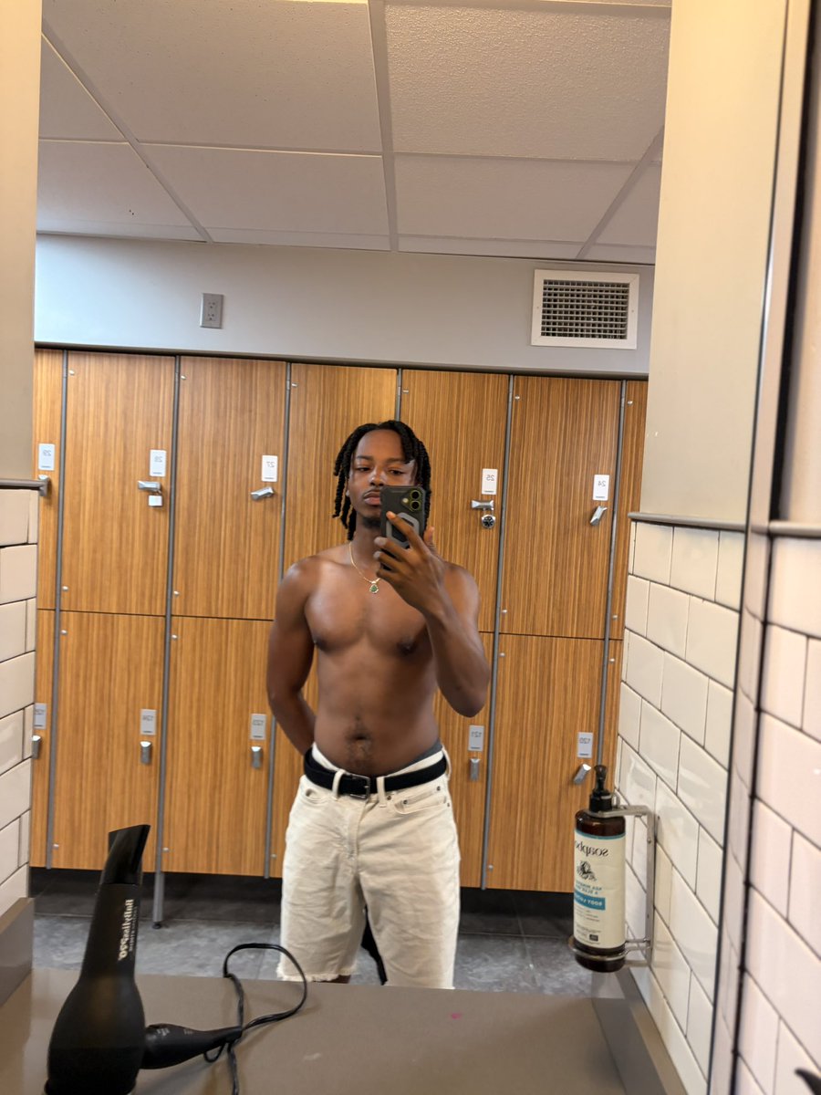 vibewithtrell's tweet photo. Gym before movies + matcha 🍵 🤝🏽 https://t.co/BUxkPlxn4p