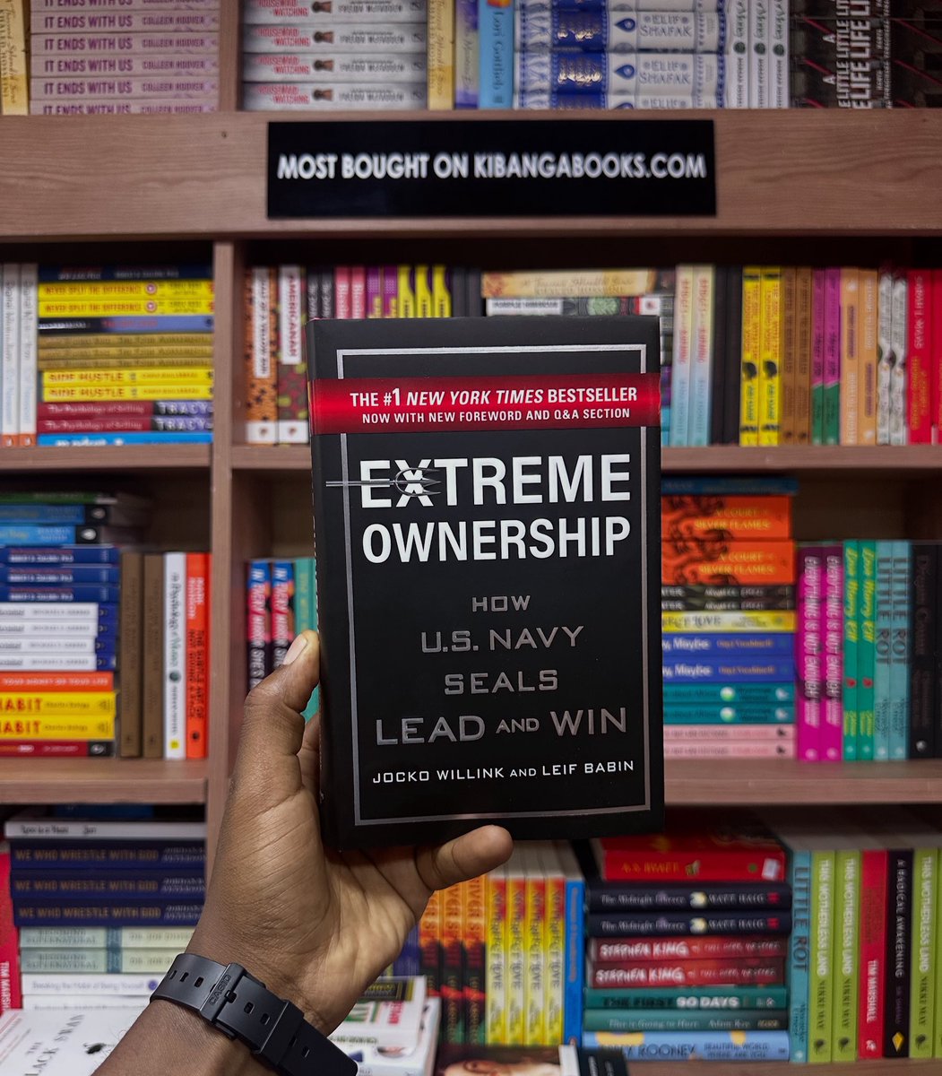 KibangaBooks's tweet photo. EXTREME OWNERSHIP BY JOCKO WIllINK.

Extreme Ownership challenges leaders everywhere to fulfill their ultimate purpose: lead and win.

Book at 4,500/-KES

https://t.co/RY7SZitekX https://t.co/UoHKBgQC4G