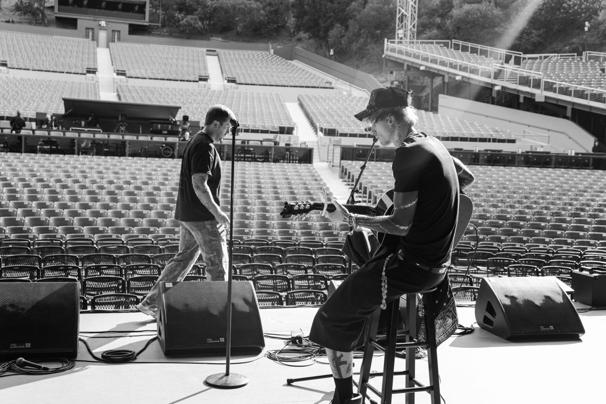 mgkmagic's tweet photo. mgk made a surprise appearance during Matt Rife's stand-up comedy show at The Greek Theatre in Los Angeles, California, on July 12, 2026!
📸: zackfij
#mgk #machinegunkelly #colsonbaker #mattrife @mattrife https://t.co/ee963IMoss