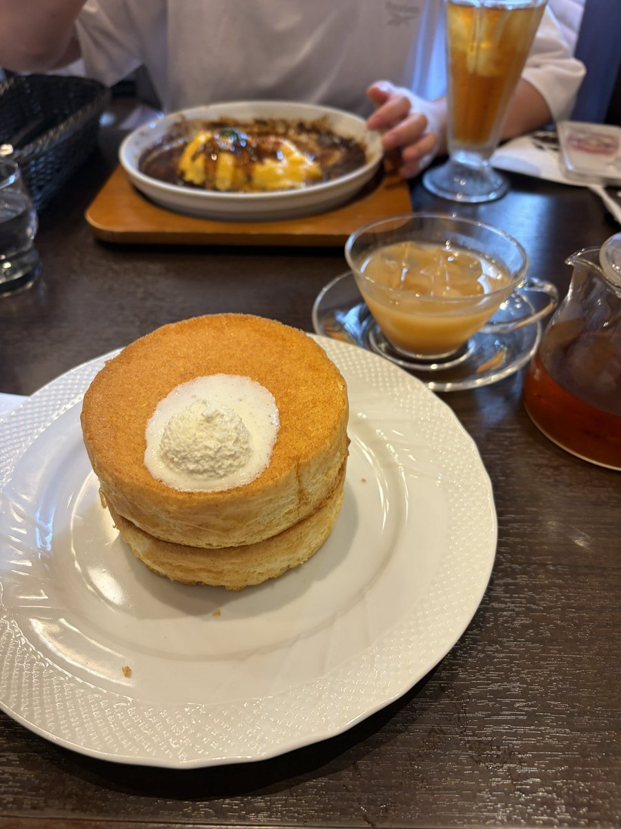 mimimi2222mi's tweet photo. ミセス仲間とランチなう。 https://t.co/IQ5kPStsBd