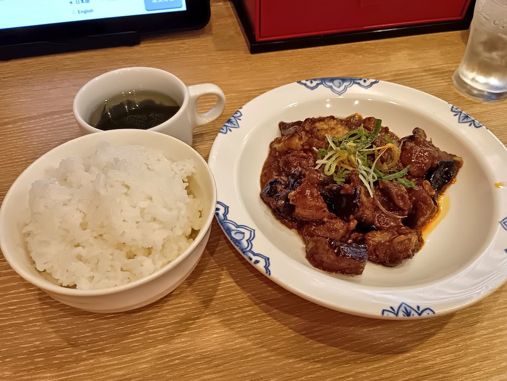 PKP0320's tweet photo. バーミヤン🍑でランチ https://t.co/oSzBmHuhGd