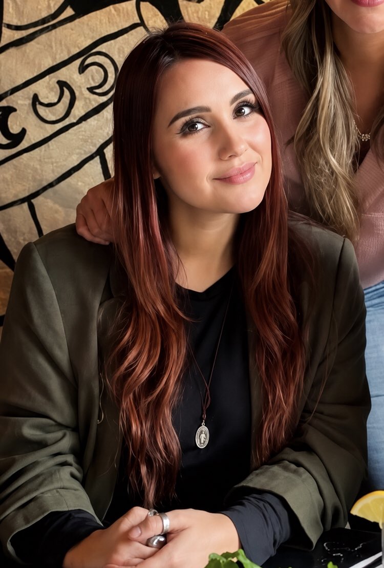 filmzdulce's tweet photo. Como pode ser a mulher mais linda do mundo, eu te amo tanto Dulce!! ❤️‍🩹🥹 https://t.co/dNVZkfyJsT