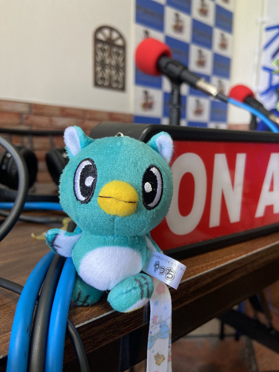 tomiokamiu's tweet photo. 昨日は私のラジオ番組にプロバスケットボールチームYACHIYO FLAGsの選手の皆さんにご出演いただきました‼️

FLAGsさんの魅力はバスケだけではないことをまた改めて実感させていただきました！(∩´∀`∩)💕

トークでは私の無茶振りにもすぐに応えてくださって、
アイドルグループBluegreenのポーズまで決めてくださいました💖笑

こちらの放送は8/1(土)よる10時‼️
『富岡美羽のOh!ByStory』

バスケを知らない人も知っている人も、
YACHIYO FLAGsさんが大大大好きになること間違いなし❣️

ぜひお聴き下さいね💕︎

#ラジオ番組オバスト
#バスケットボール3X3
#YACHIYOFLAGS 
#富岡美羽