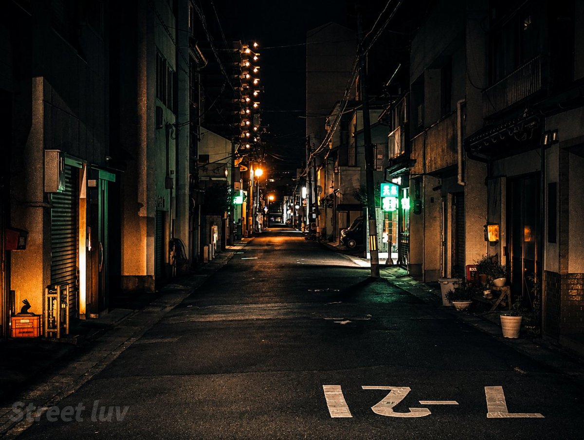 monkey_taka475's tweet photo. Wrong side. right mindset.
道は外れても、俺はブレない。

Matsue city Shimane Japan.
#StreetPhotograpy #路地裏アンダーグラウンド #StreetLuv https://t.co/VGLX4nt7Pa