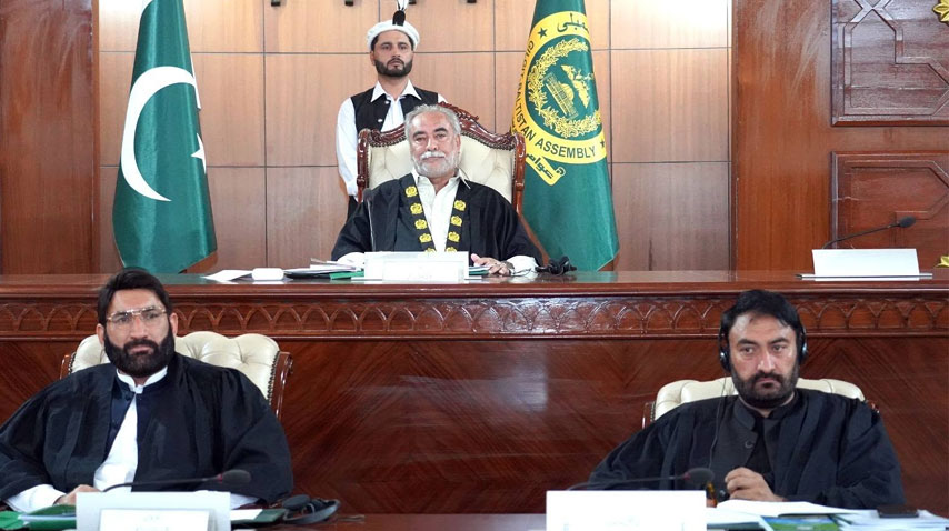 RadioPakistan's tweet photo. #GilgitBaltistanAssembly has approved budget for the first quarter of the current financial year worth twenty billion rupees
@GBgovt  #RadioPakistan #News 
https://t.co/AMSIPWneAI https://t.co/mk6oR5Ki5n