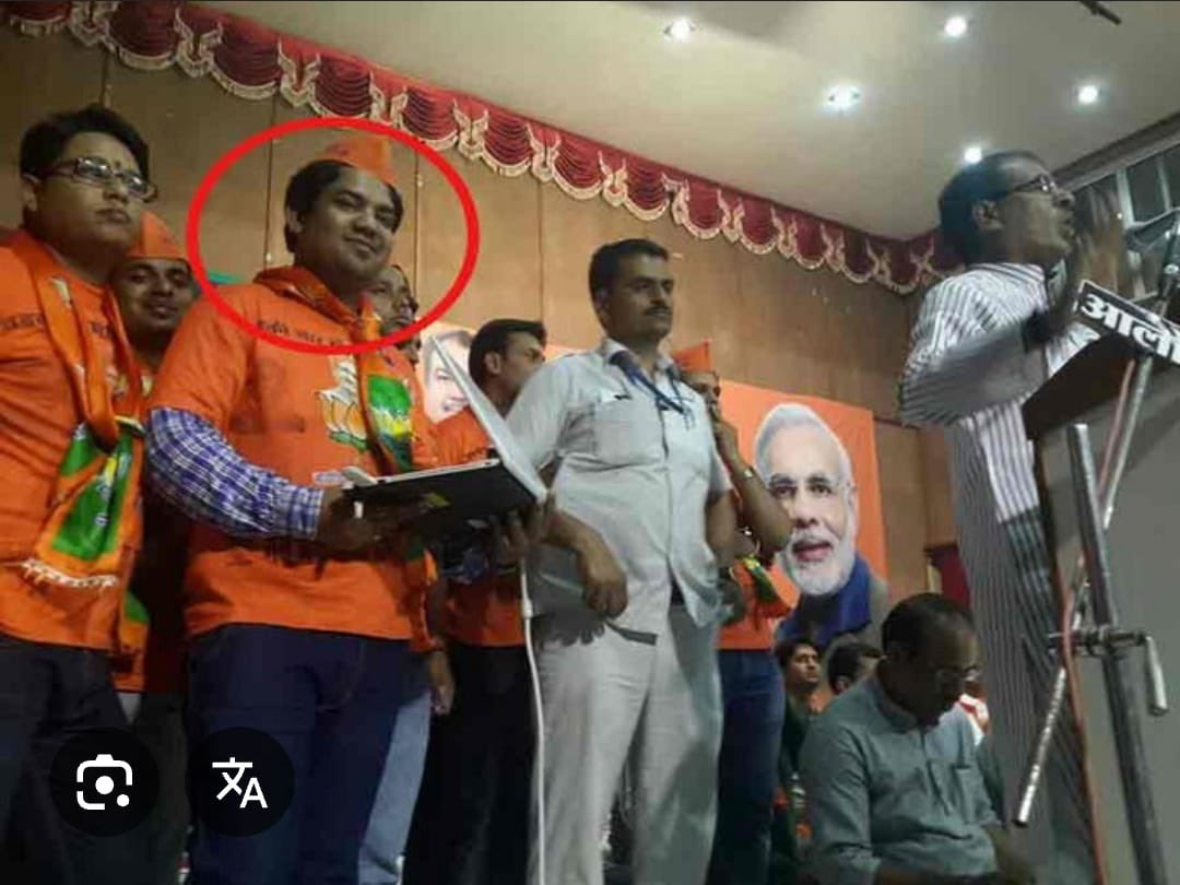 SanjayAzadSln's tweet photo. सुन प्यारे  @amitmalviya तुम उस पार्टी में हो जिसके पुरखे श्यामा प्रसाद मुखर्जी, मोहम्मद अली जिन्ना के साथ थे।
तुम्हारे पुरखों ने मुस्लिम लीग के साथ सरकार बनाई।
जिसने लाखों हिंदुओं का कत्लेआम कराया।
मोदी ने आतंकवाद की फैक्ट्री ISI को पठानकोट में बुलाकर हमारे शहीदों की जाँच कराई।
लश्करे तैयबा का आतंकी तालिब हुसैन BJP IT सेल का प्रमुख था।
ISI का एजेंट ध्रुव सक्सेना BJP IT का अध्यक्ष था।