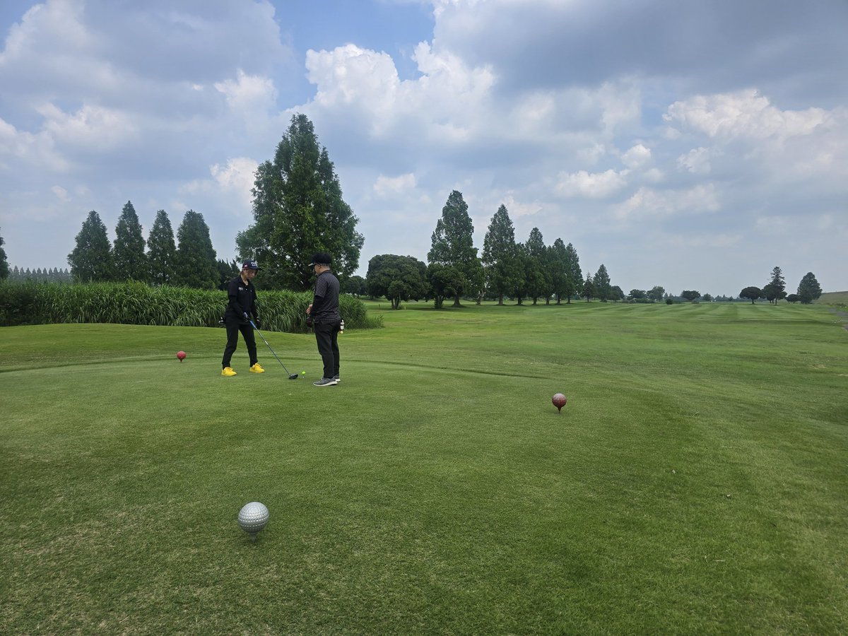 shota8686's tweet photo. 夏ゴルフ
暑い https://t.co/FYPqkzOuKD