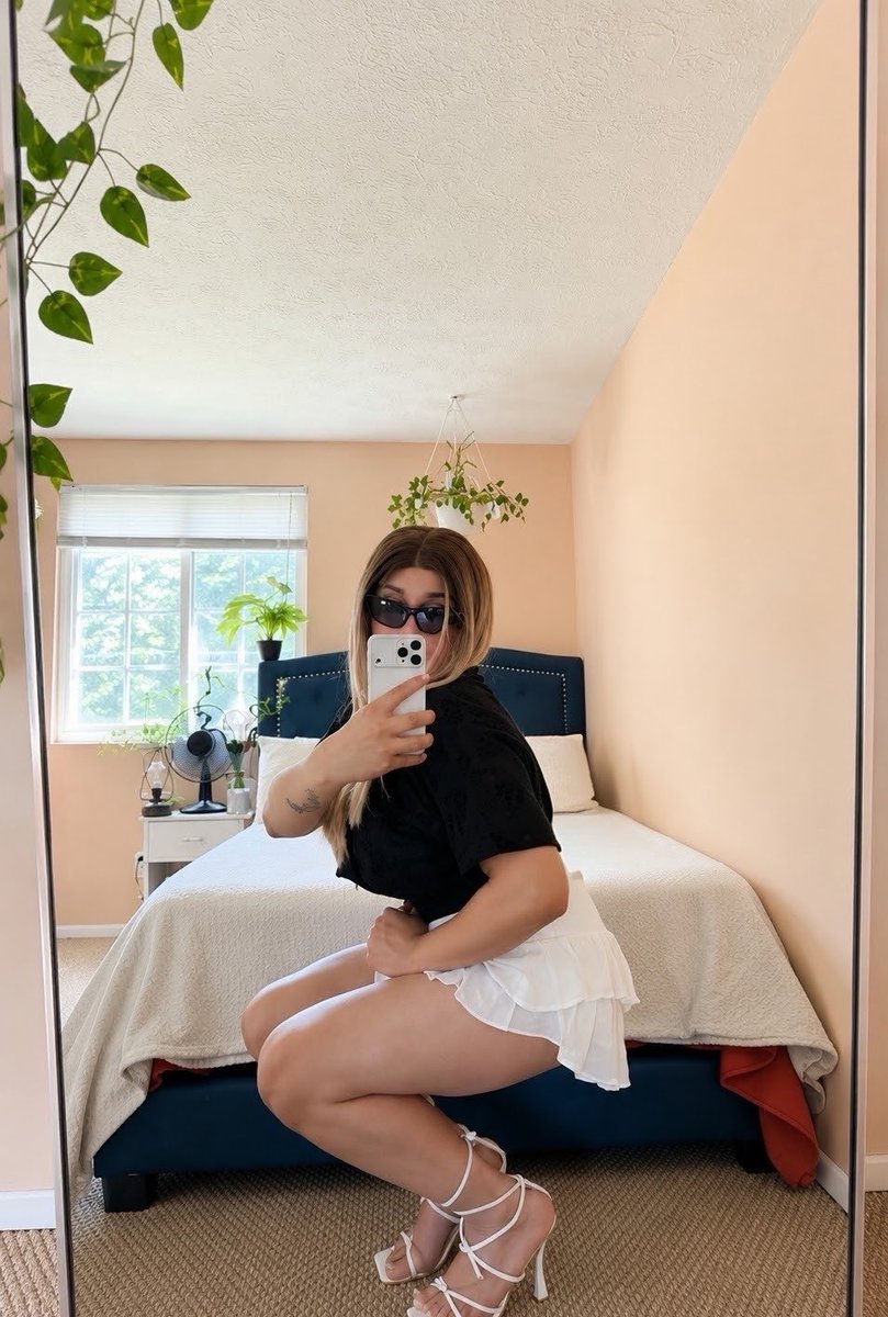 atlashleey's tweet photo. #trans https://t.co/29aOoG3peG