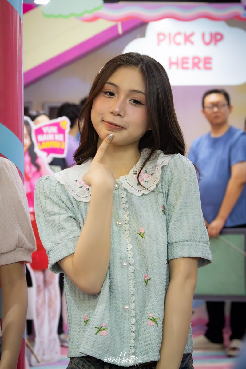 anehkn234_'s tweet photo. Michie - PopIce Universe: Candytopia
120726

@Michie_JKT48 https://t.co/4KqURqntaO