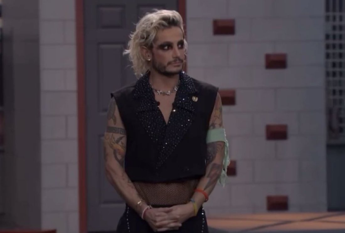 OfficialBBDucky's tweet photo. Haley just told Kamu that big brother is NOT a social game…
#BB28 https://t.co/EH6VjdXCdM