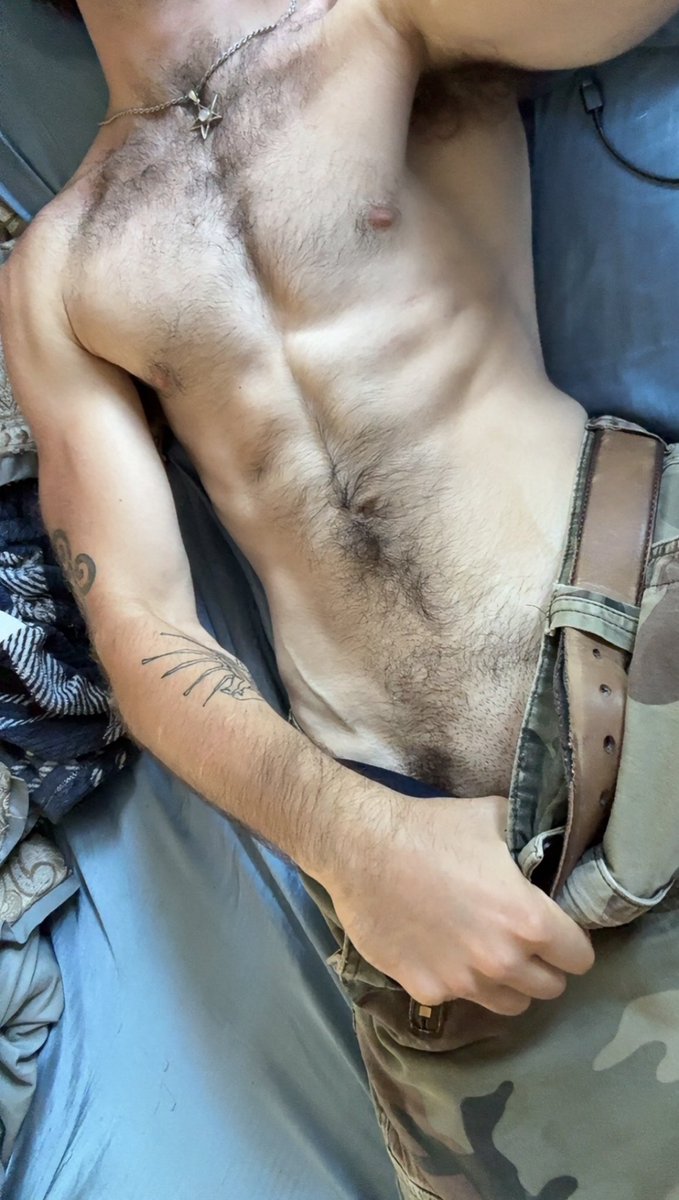 vlxdgusha's tweet photo. I’d kill for you🖤 #nsfw #hung #bwc #nsfwtwt #nsfwtwtًً #cnc https://t.co/SleBg8R7qq