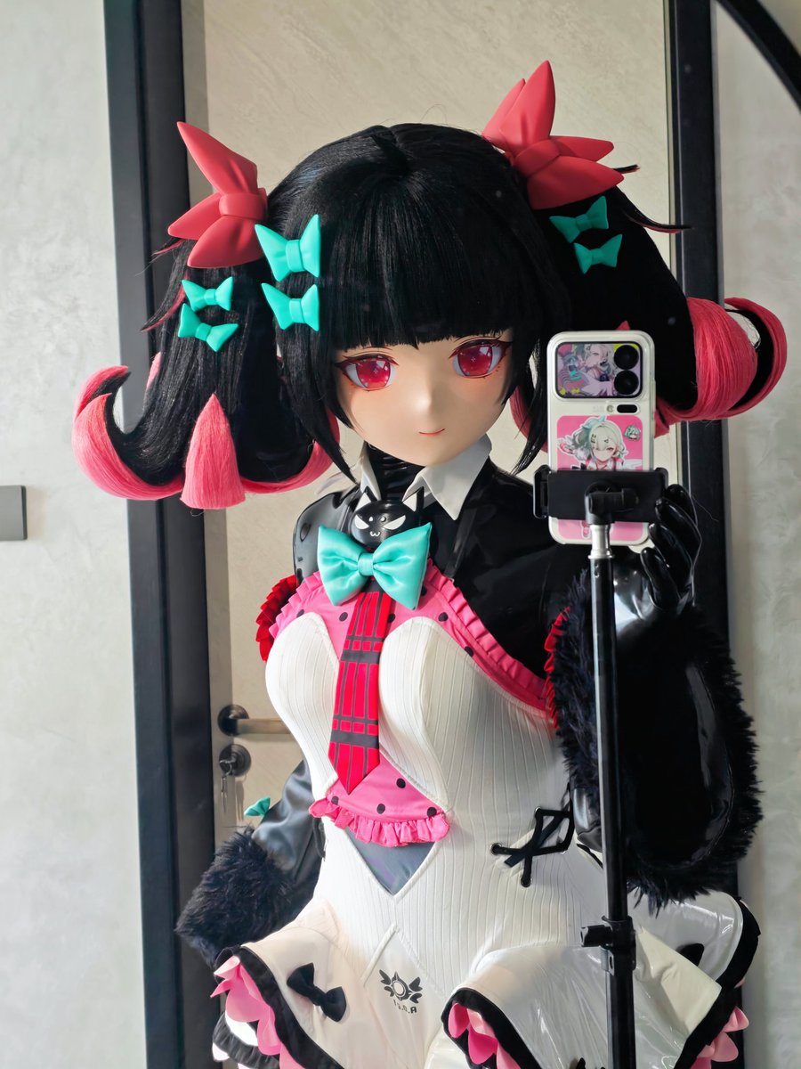 Bronie_You's tweet photo. 是黑胶开花肠
#kigurumi #latex #zzz #南宫羽 https://t.co/FLtgIdSGfl