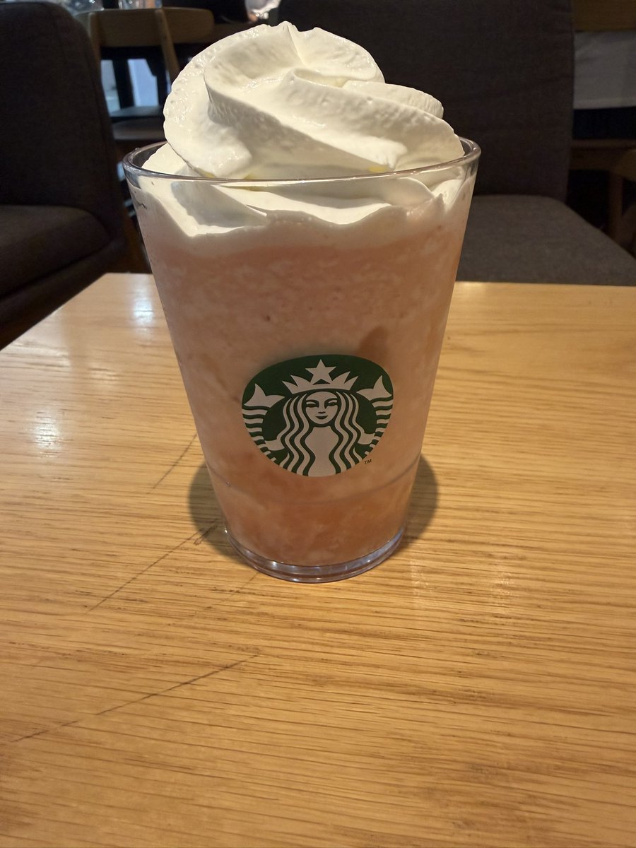 はい、ピーチ&ピーチミルクフラペチーノ カロリーオーバーです。 まあ