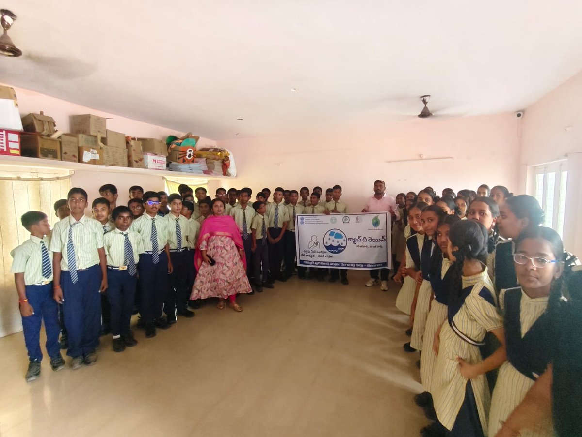 KothurMunicipa1's tweet photo. 🌧️ Pledge #CatchTheRain Campaign under JSJB 3.0 *#CatchTheRain* Campaign under Jal Sanchay Jan Bhagidari *(JSJB) 3.0* Today conducted on water conservation from  conducted Pledge,and *Awareness on Rain Water Harvesting *in Little Angels High School at Kothur Municipality. https://t.co/3ND0y4f8c6