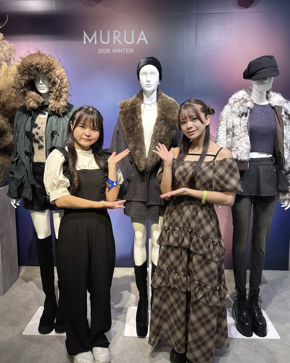 spiralia_info's tweet photo. 《 MARK STYLER EXHIBITION 2026 WINTER 》
展示会にお邪魔しました🌸

かわいいお洋服から、おしゃれでクールなアイテムまで、さまざまなテイストのお洋服が揃っていてとても素敵な空間でした💞

これからのシーズンがますます楽しみです✨
この度は素敵な機会をありがとうございました！

#MARKSTYLER #マークスタイラー #展示会
#spiralia  #アイドル