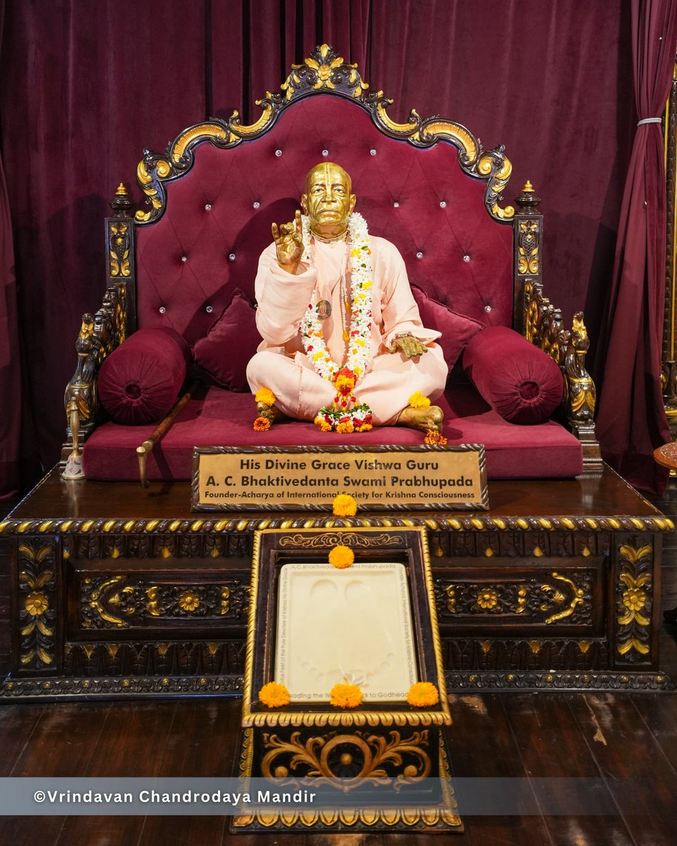 VCMVrindavan's tweet photo. Today's special darshan of Sri Radha Vrindavanchandra on the occasion of Ratha Yatra Festival https://t.co/EoqTBvK6ts