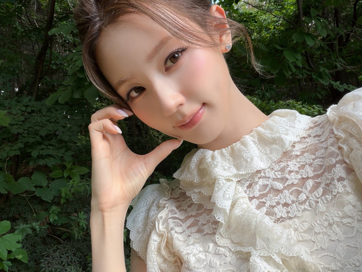 official_i_dle's tweet photo. [📸] 260716 @ #성찬의에터뷰

#아이들 #idle
#미연 #MIYEON https://t.co/ibOllsY4Zg