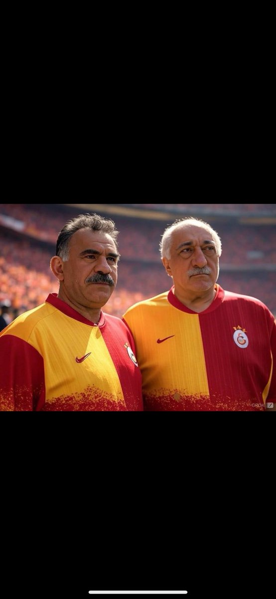 solacik10's tweet photo. @hakan35_75 Şerefli 6S’lılar https://t.co/1Mfht3U9gY